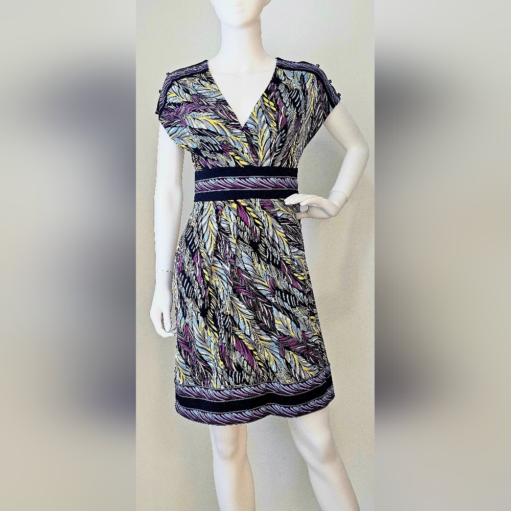 BCBGMAXAZRIA Women's‎ Multicolor Print Short Sleeve Dress. No Size. Ptp 15-17 in